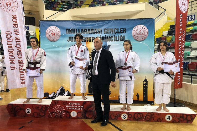 Bursa Osmangazili judocuların Balıkesir damgası