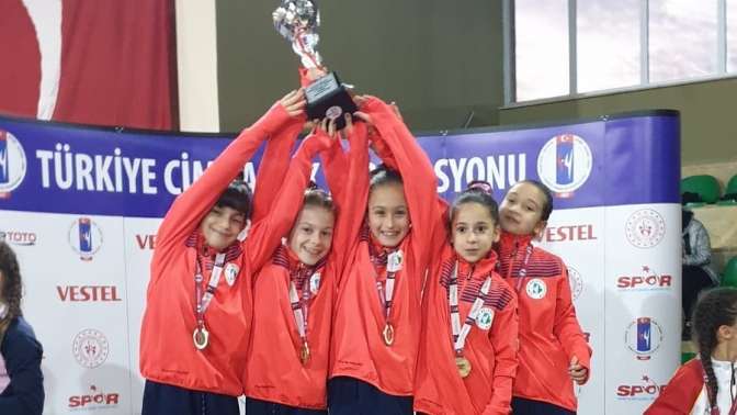 İzmitli cimnastikçiler Türkiye Şampiyonu oldu
