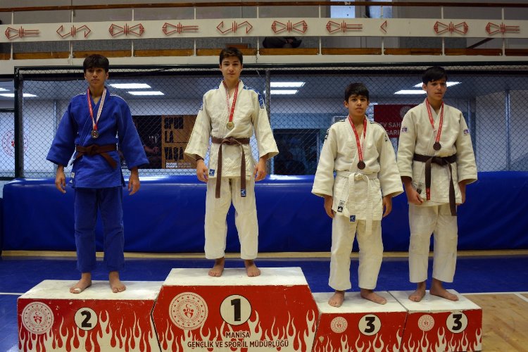 Manisalı Judoculardan 15 madalya 