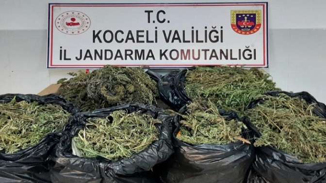 25 kilo 685 gram kubar esrar ele geçirildi