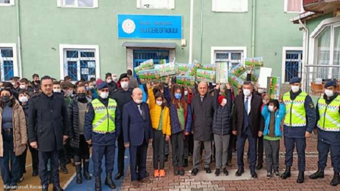 90 öğrenciye trafik eğitimi verildi