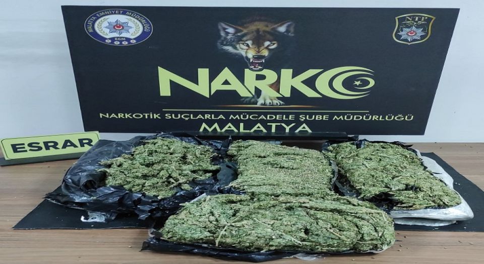 Malatya'da araç içnde 3 kilo kubar esrar ele geçirildi