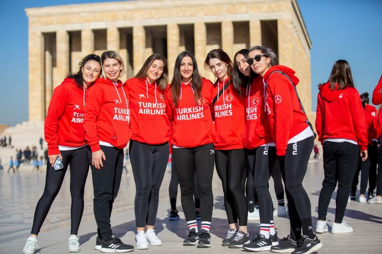 A Milli hentbolcular Anıtkabir'de