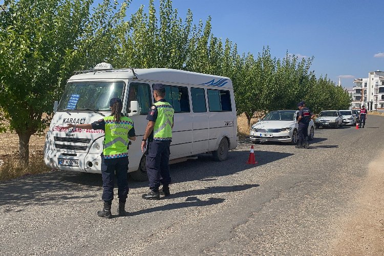 Adıyaman'da jandarmadan sıkı denetim