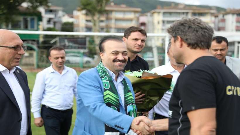 AK Parti’den, Kocaelispor’a moral ziyareti