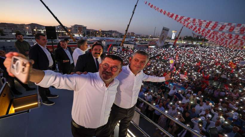 AK Parti Genel Başkanı Erdoğan’ın Tarihi Açıklamaya CHP Lideri Özel’den Cevap
