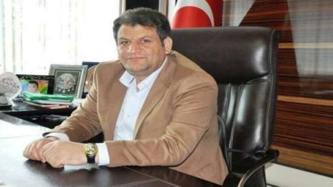 AKP’li belediye Başkanı Saadet Partisi’ne geçti