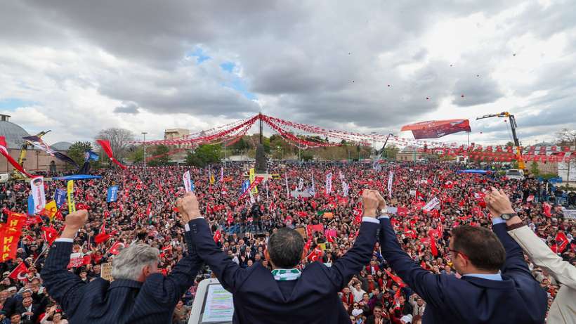 AKP’nin Kaleleri Bir Bir Düşüyor Yozgat Sonrası Konya’da Yüz Binlerle CHP Lideri Özel Buluşması