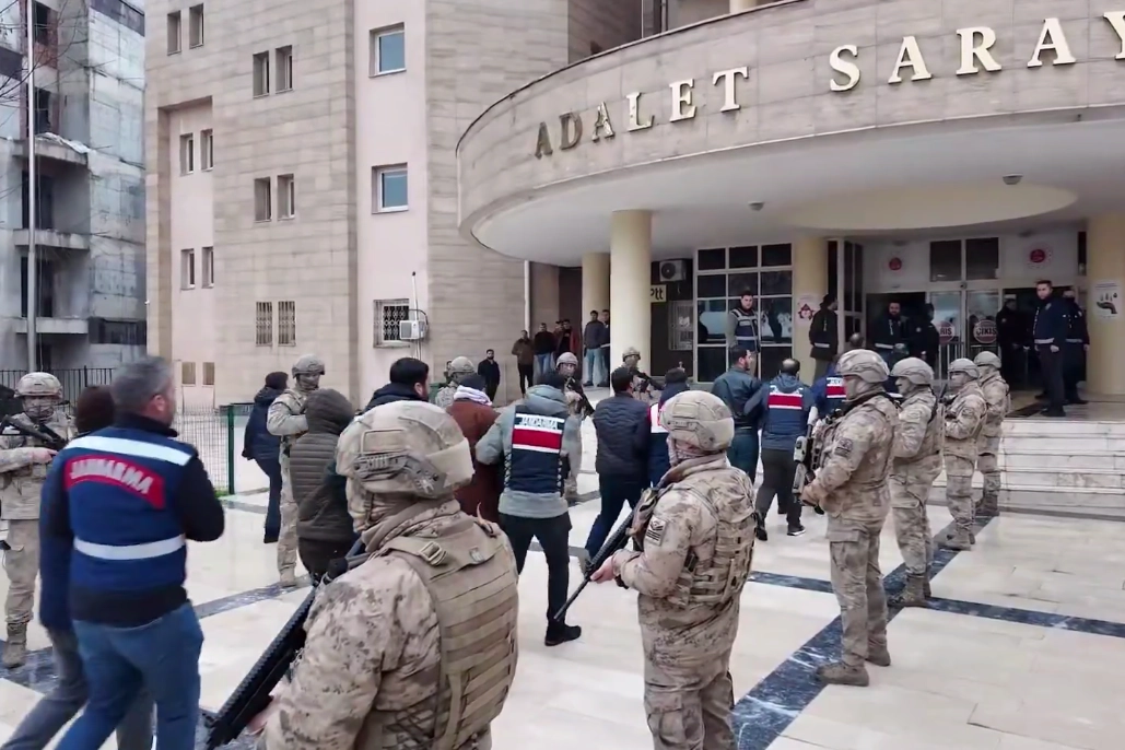 Şanlıurfa’da tefeci operasyonu: 37 şüpheli yakalandı, 23’ü tutuklandı