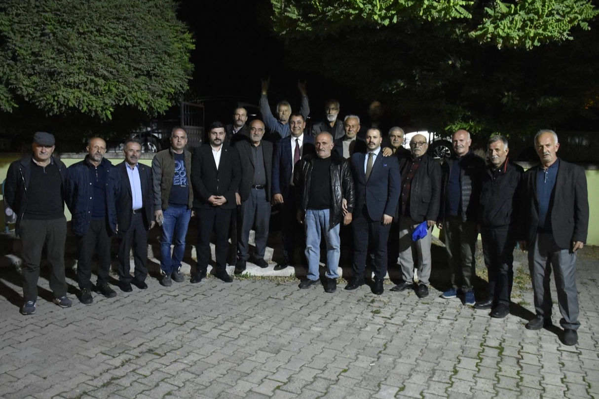 Başkan Başer köylülerin sorunlarını dinledi