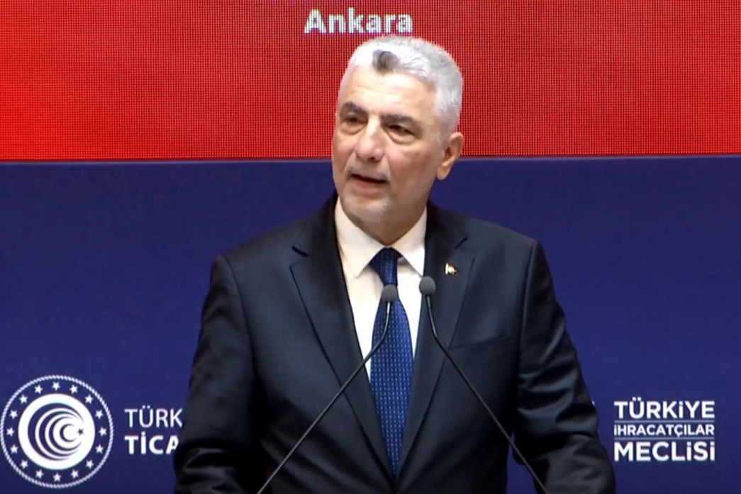 Bakan Bolat ilk yarının ihracat verilerini değerlendirdi