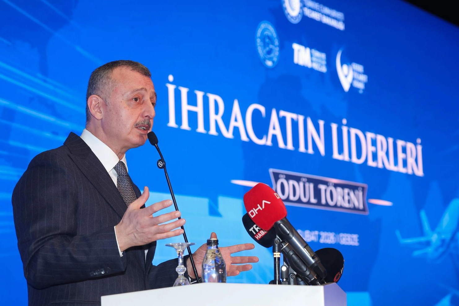 Başkan Büyükakın'dan ihracata tam destek