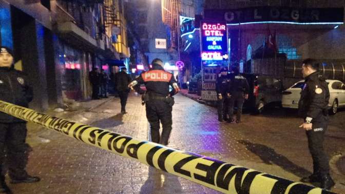 Barda silahlı kavga: 1 ölü, 2 yaralı