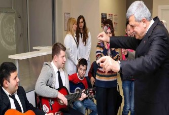 Başkan’dan özel çocukların annelerine özel proje