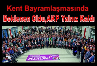 Bayramlaşma Kenti İkiye Böldü