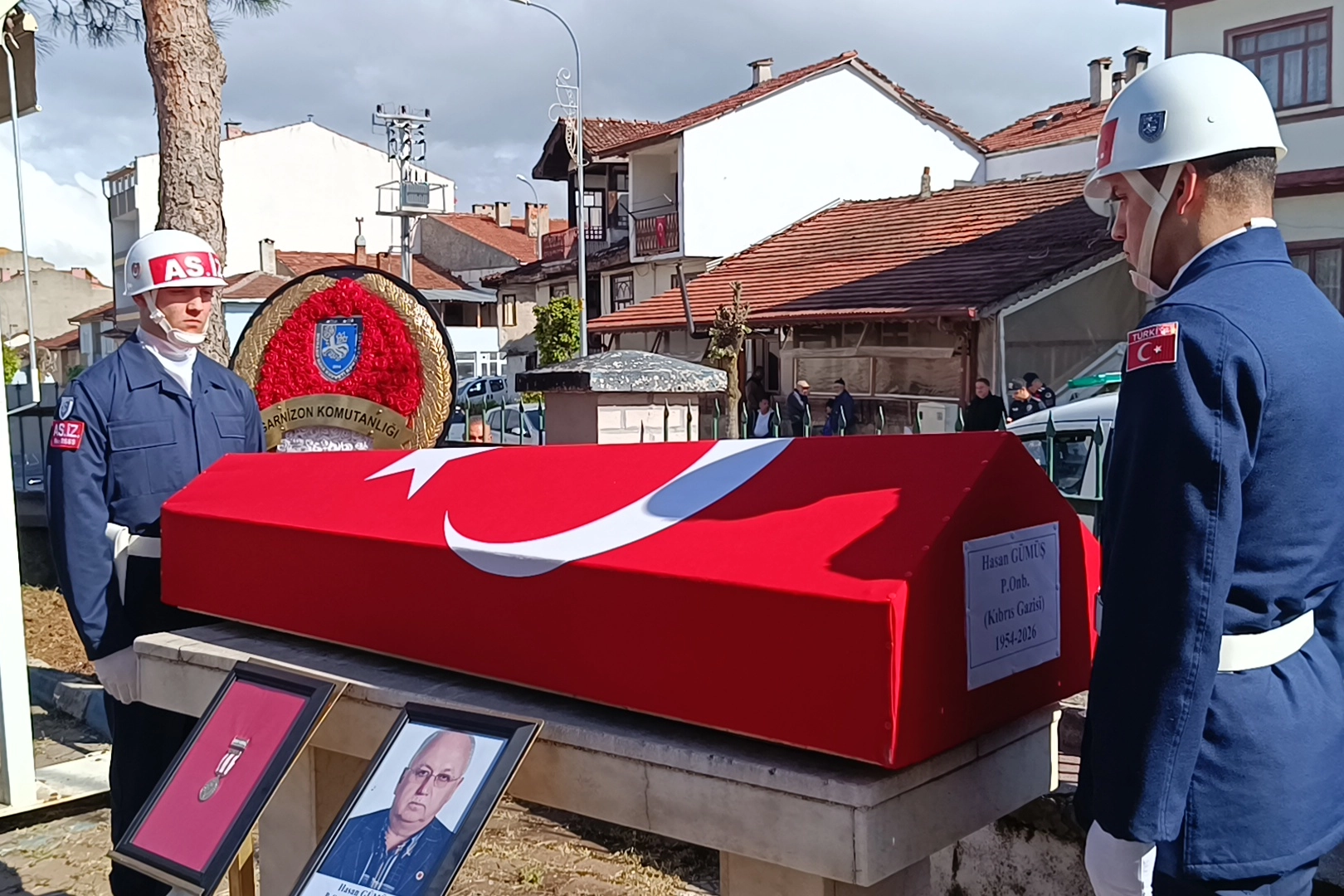 Bilecik'te Kıbrıs Gazisi Hasan Gümüş'e son görev Bilecik'te Kıbrıs Gazisi Hasan Gümüş'e son görev