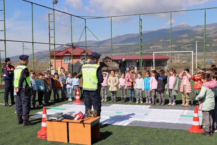 Bilecik'te miniklere jandarma tanıtıldı