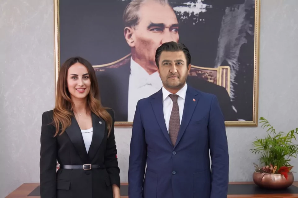 Bodrum Belediye Meclis Üyesi Asuman Gülsoy AK Parti’ye geçti Bodrum Belediye Meclis Üyesi Asuman Gülsoy AK Parti’ye geçti