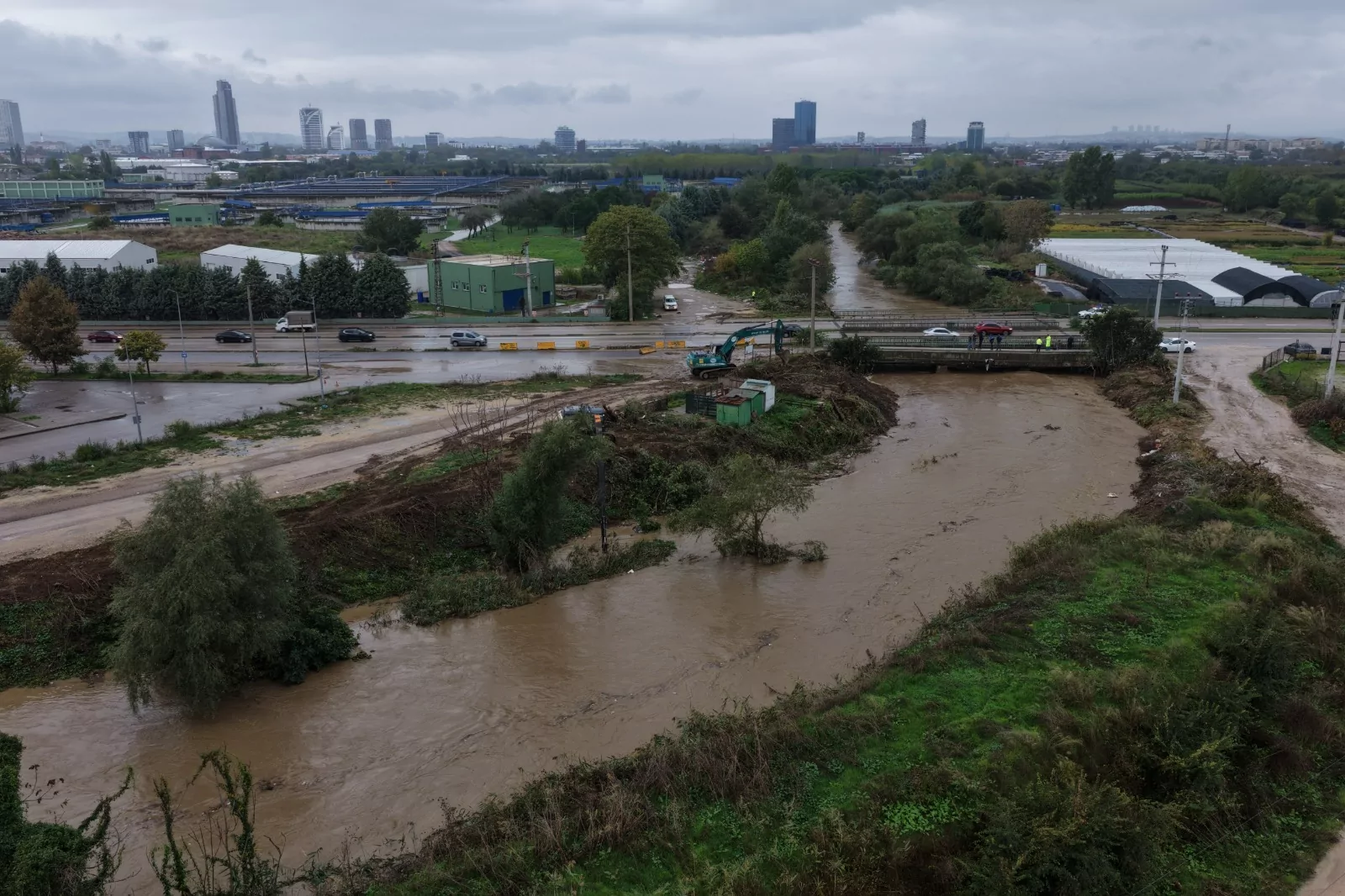 Bursa Büyükşehir'den yağışta 645 olaya müdahale