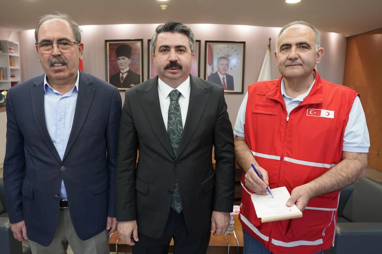 Bursa'da Başkan Oktay Yılmaz’dan anlamlı bağış