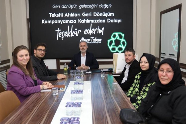 Bursa İnegöl'de 'tekstil atığı' ödüllendirdi