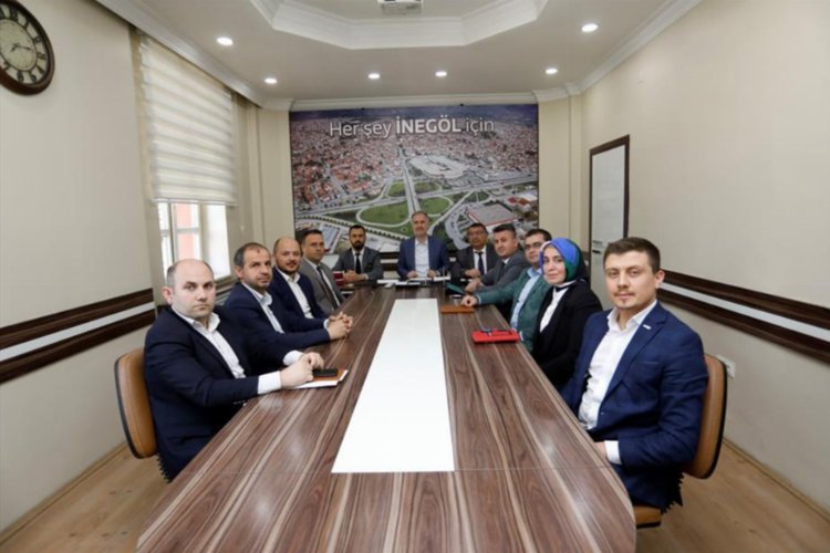 Bursa İnegöl Belediyesi bayrama hazır 