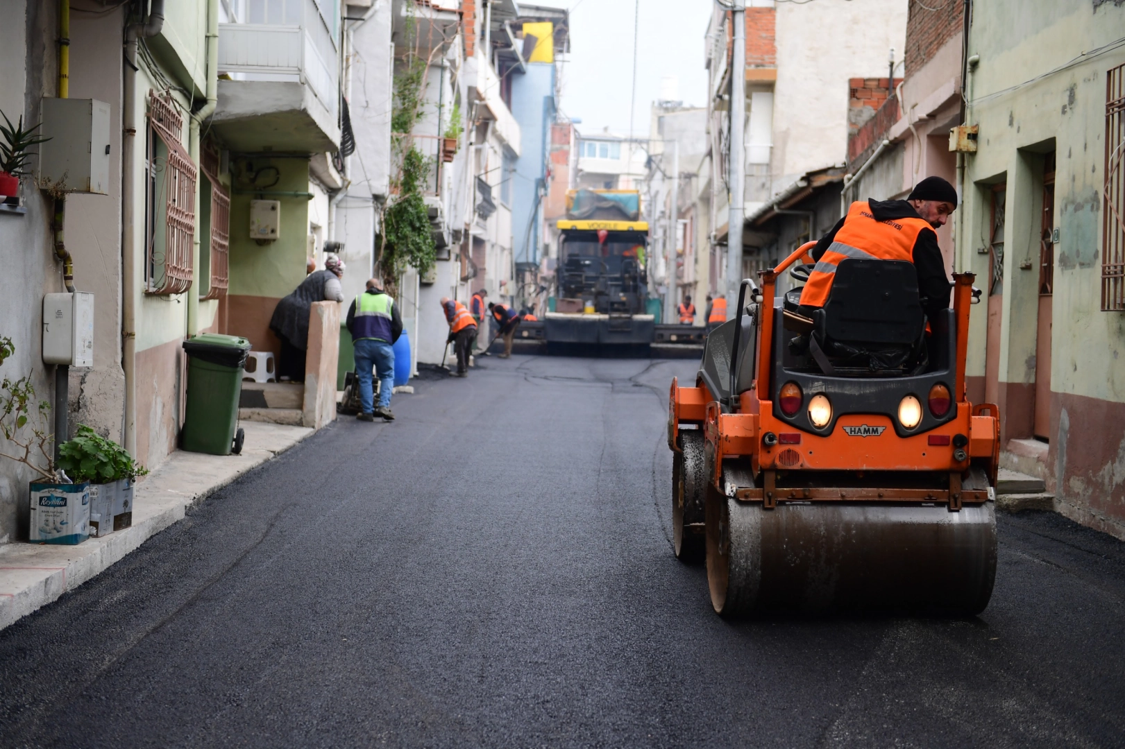 Bursa Osmangazi'de Yeşilova yolları yenileniyor