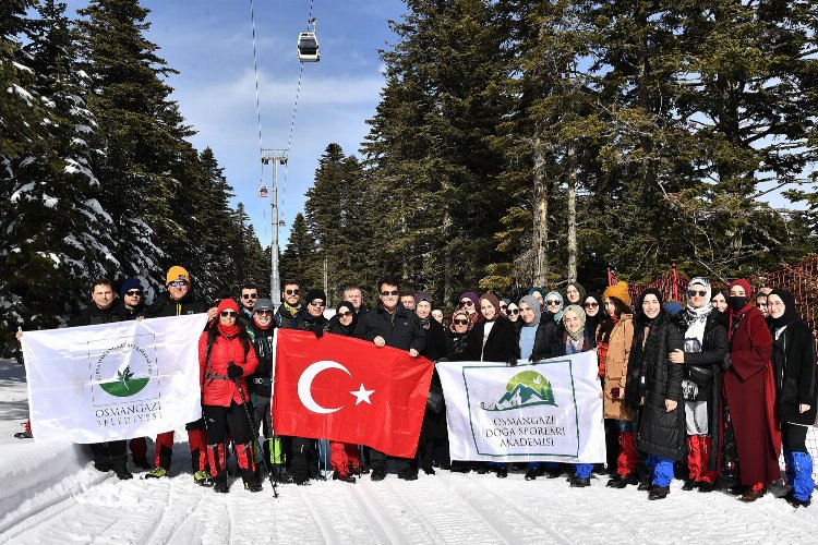 Bursa Osmangazi'den Uludağ'da idealist gençlere motive kampı