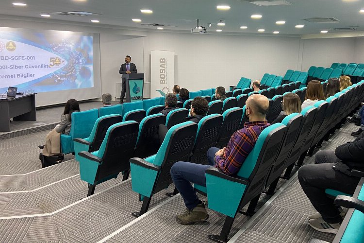 Bursalı sanayiciler siber saldırılara karşı bilgilendirildi