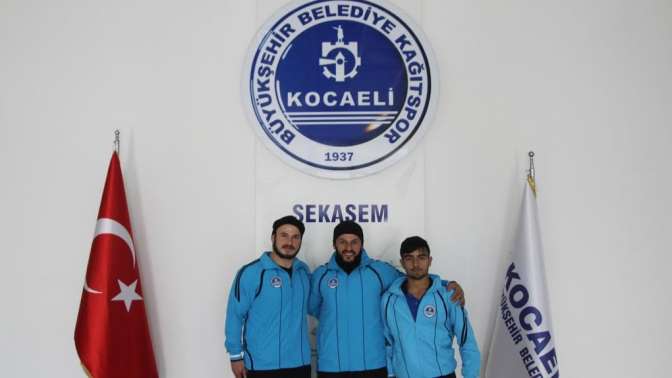Büyükşehirli Bilek Güreşçiler Polonya’da