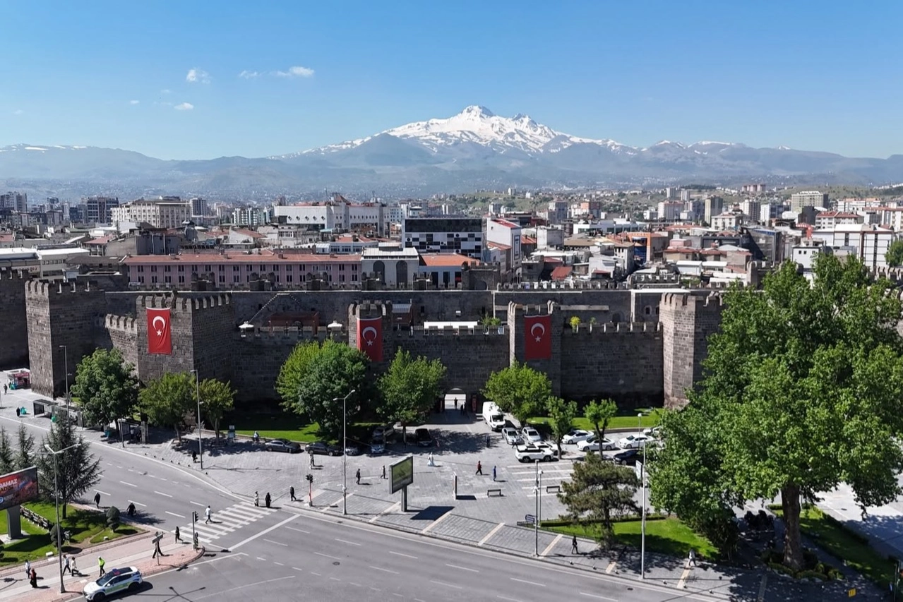 Büyükşehir Mülhem Kayseri Mutfağı'nı tanıttı
