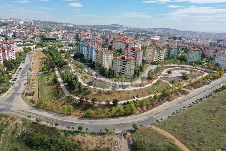 Çayırova Cumhuriyet Mahallesi Parkı’nda sona doğru