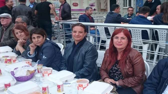 CHP Darıca İlçe Örgütünün iftar verdi