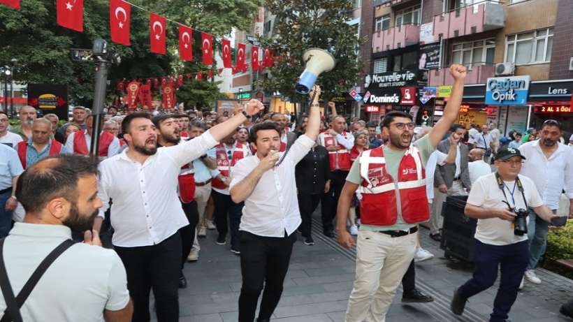 CHP Kocaeli’den Demokrasi ve Adalete Darbeye Karşı Yürüyüş