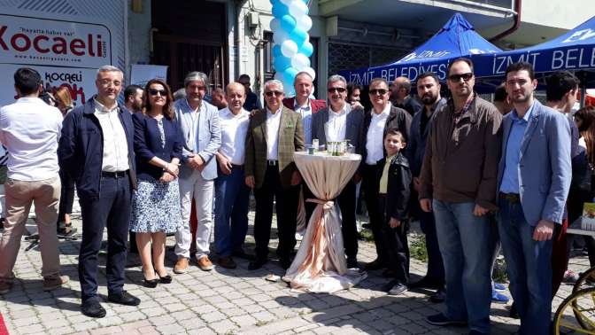 CHP’liler Kocaeli Sokak’ın 1.Yılını Kutladı