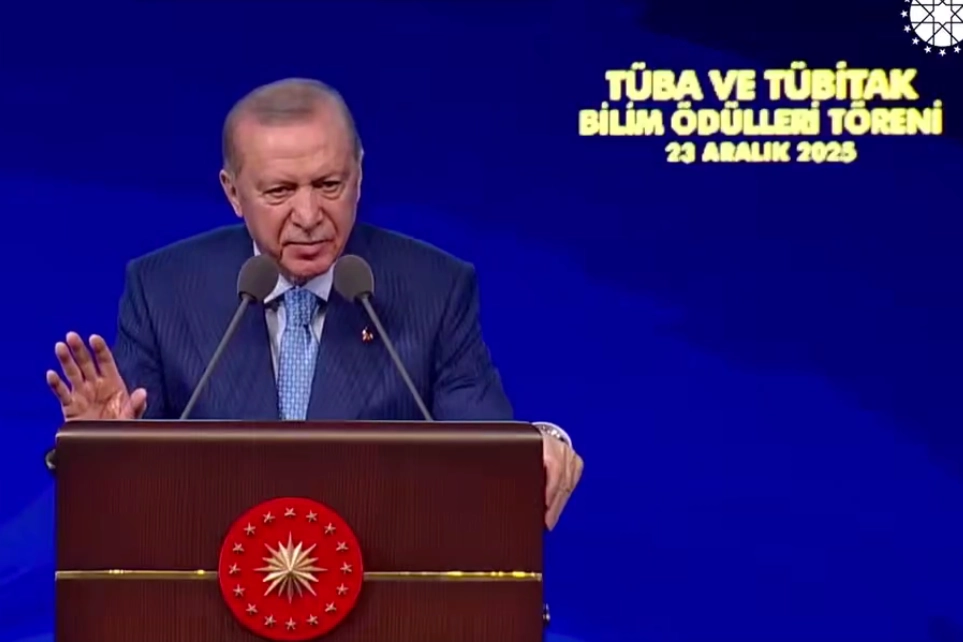 Cumhurbaşkanı Erdoğan'dan bilimde milli kimlik ve yenilikçilik vurgusu... TÜBA ödülleri sahiplerini buldu