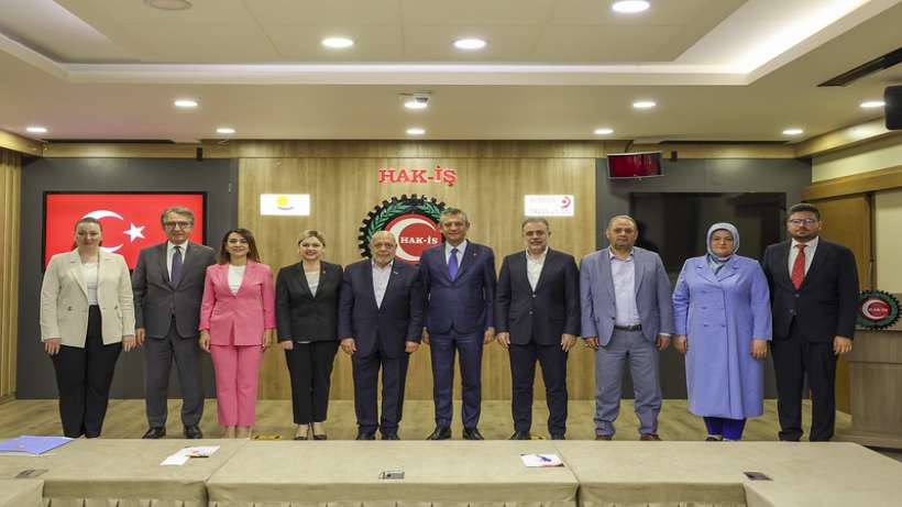 Cumhuriyet Halk Partisi Genel Başkanı Özgür Özel HAK-İŞ İle Görüştü