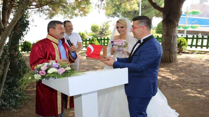 Darıca’da 1537 çift mutluluğa evet dedi