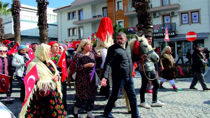 Datça Badem Çiçeği Festivali başladı