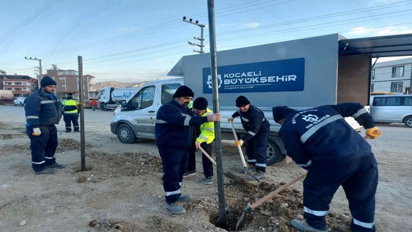 Defne’deki çadır kentin çevresine tel çit inşa ediliyor