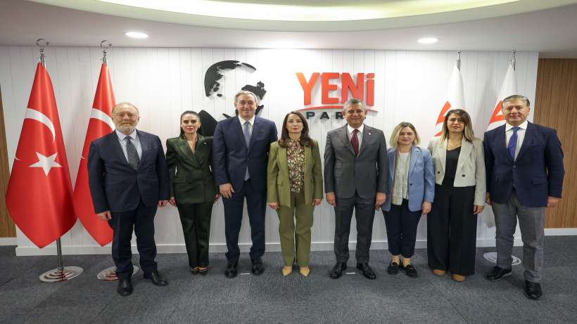 DEM Parti’den YENİ Parti Genel Başkanı Özgür Özel’e Ziyaret
