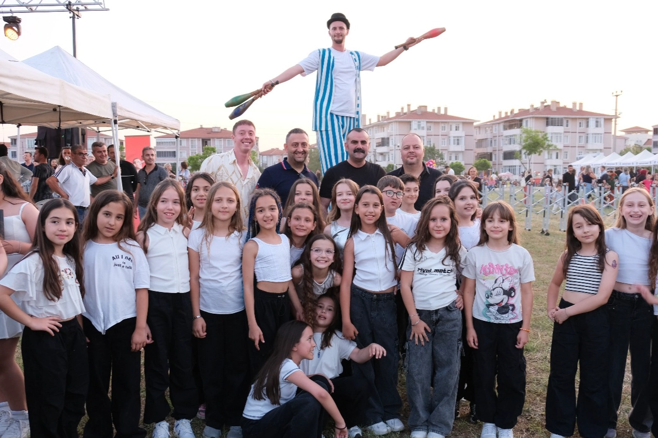Edirne'de Uzunköprü’de çocuklar festivalde buluştu