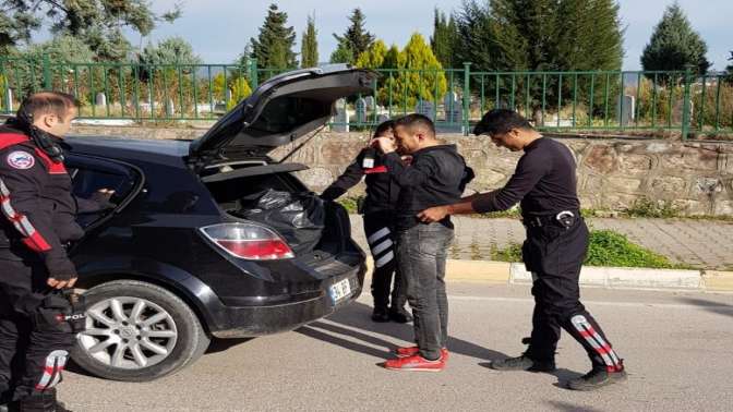 Ekim ayında polis uygulamalarda 10 bin 16 şahıs sorgulandı