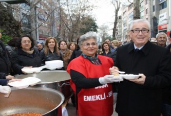 Emekli’den kuru ziyafeti