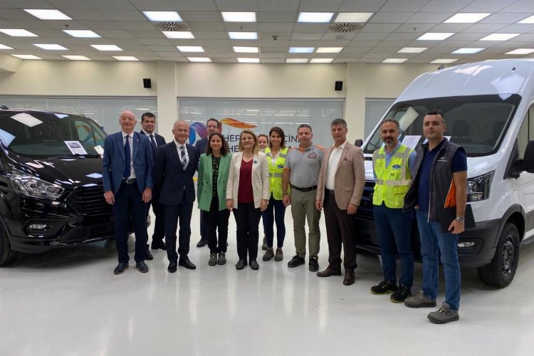 Ford Otosan Gölcük Fabrikası’nı Başkan Hürriyet'ten ziyaret