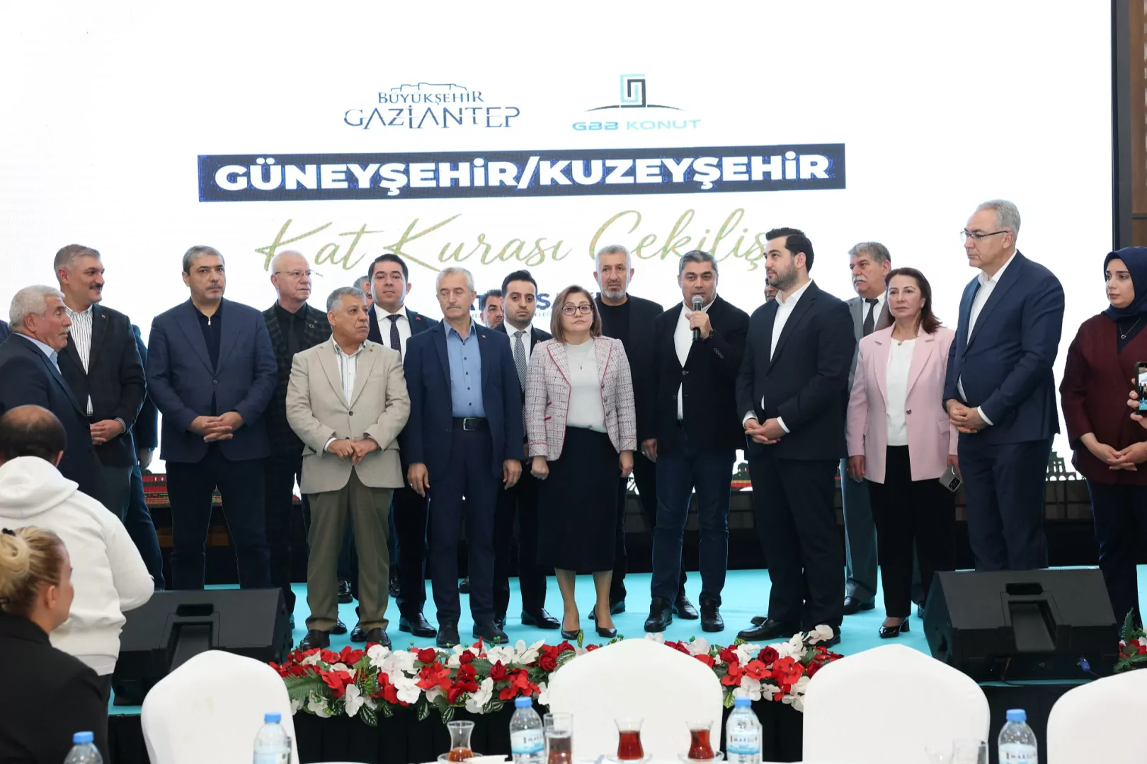 Gaziantep Büyükşehir’den muhtarlara destek sürüyor