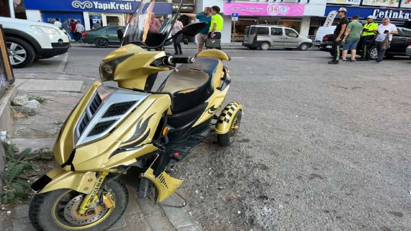 Gebze'de otomobille çarpışan motosikletteki kişi yaralandı