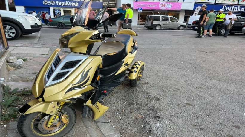 Gebzede otomobille çarpışan motosikletteki kişi yaralandı