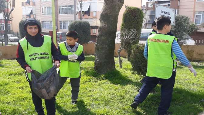 Genç İzcilerden Çevre Dersi