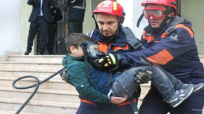 Gerçeği Aratmayan Deprem Tatbikatı